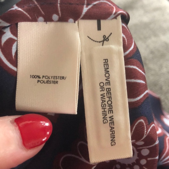 Ann Taylor polyester blouse - new without tags! - Picture 7 of 7